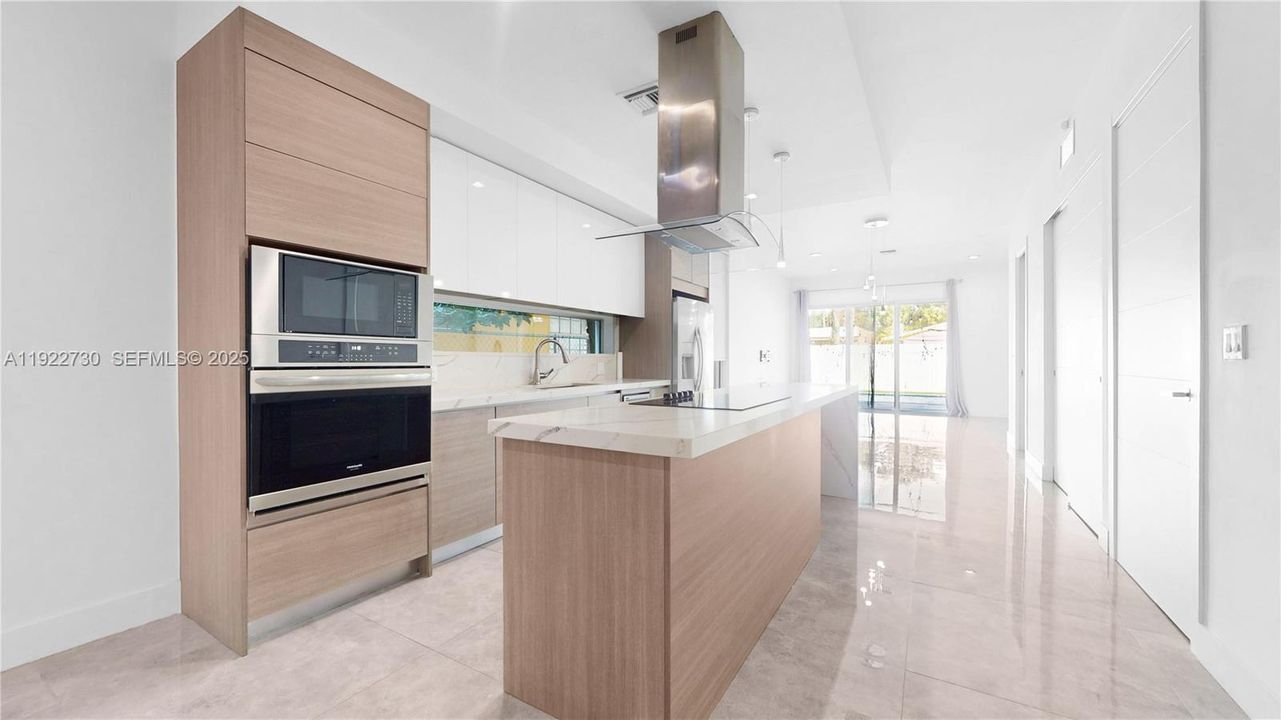 For Rent: $6,500 (4 beds, 3 baths, 2238 Square Feet)