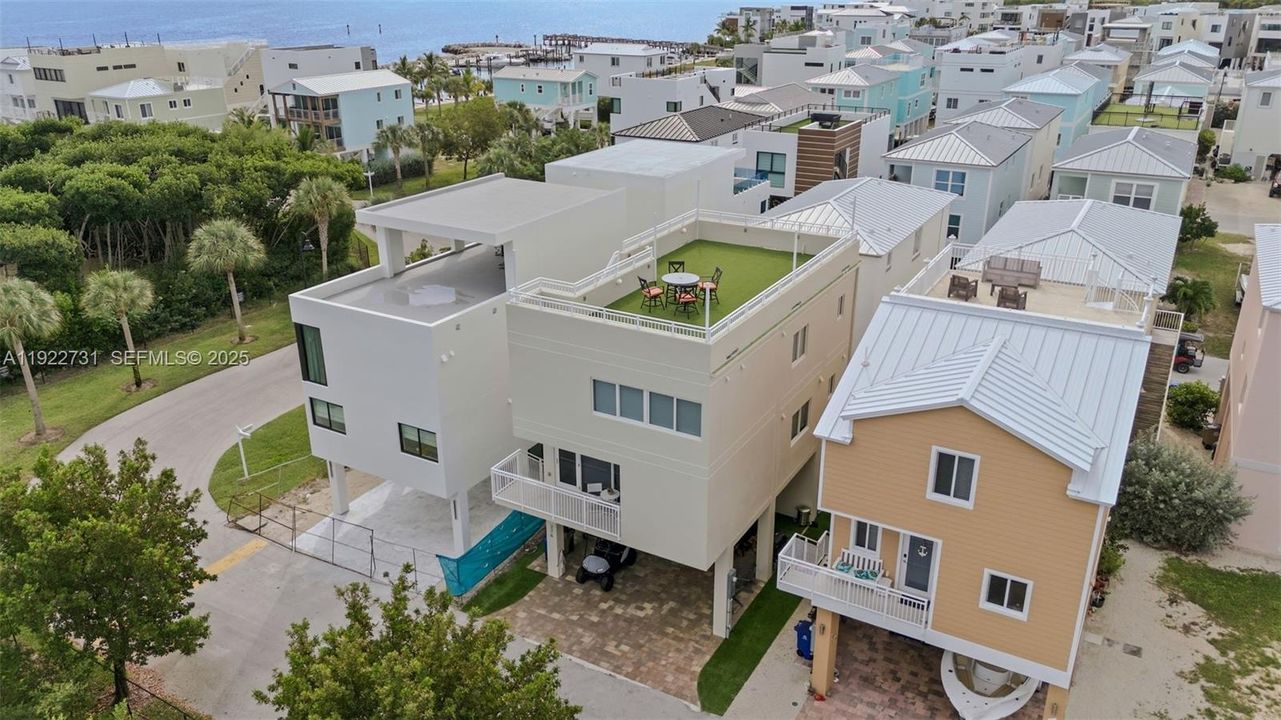 На продажу: $1,350,000 (4 спален, 3 ванн, 1544 Квадратных фут)