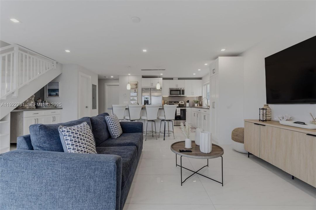 На продажу: $1,350,000 (4 спален, 3 ванн, 1544 Квадратных фут)