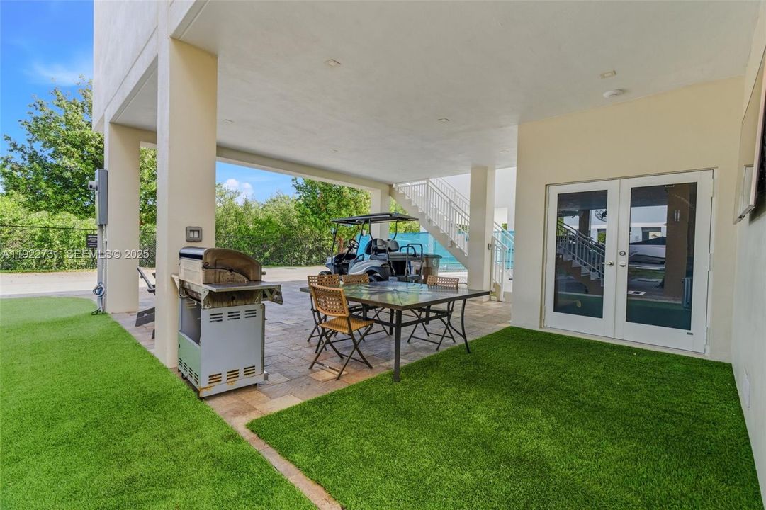 На продажу: $1,350,000 (4 спален, 3 ванн, 1544 Квадратных фут)