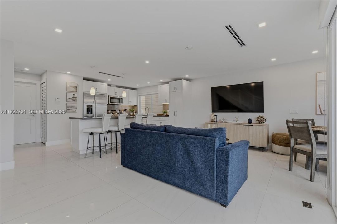 На продажу: $1,350,000 (4 спален, 3 ванн, 1544 Квадратных фут)