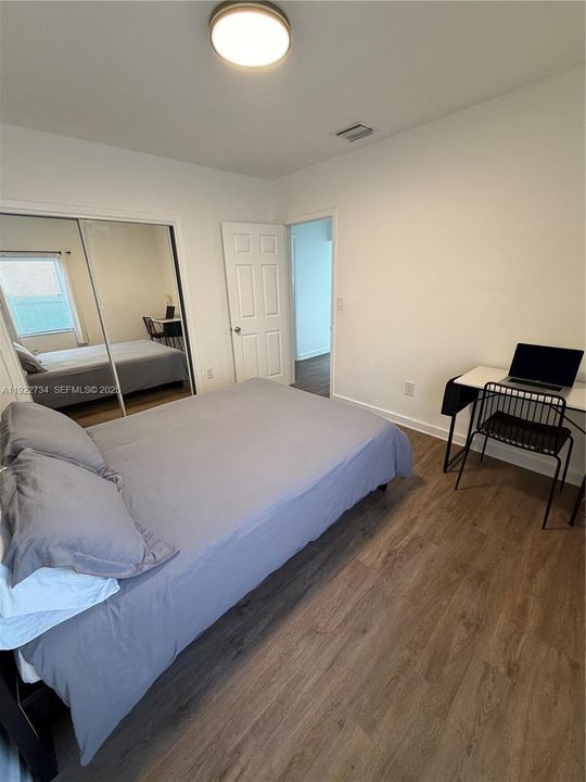 For Rent: $2,450 (2 beds, 1 baths, 800 Square Feet)