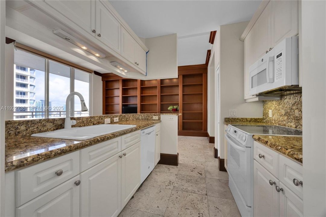 For Rent: $4,300 (1 beds, 1 baths, 959 Square Feet)