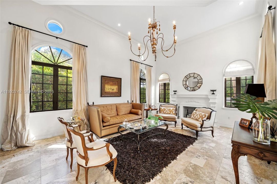 For Sale: $6,495,000 (7 beds, 7 baths, 7046 Square Feet)