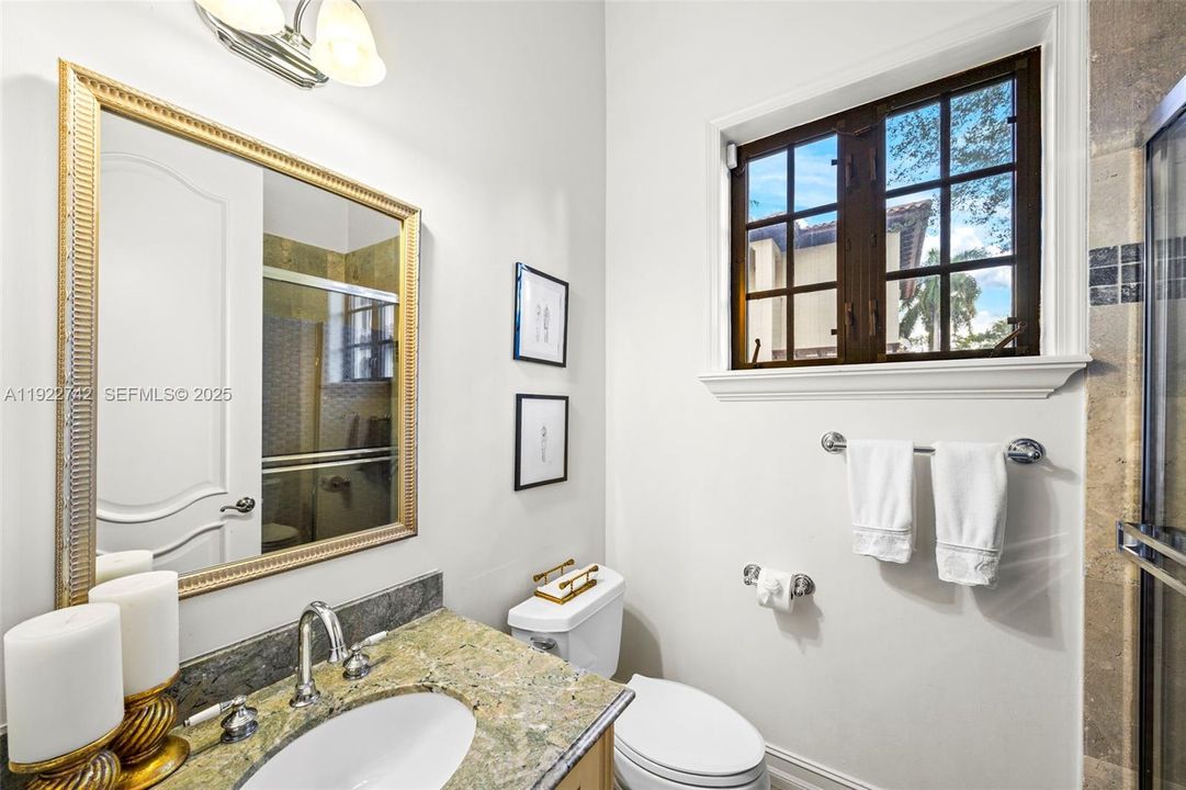 For Sale: $6,495,000 (7 beds, 7 baths, 7046 Square Feet)