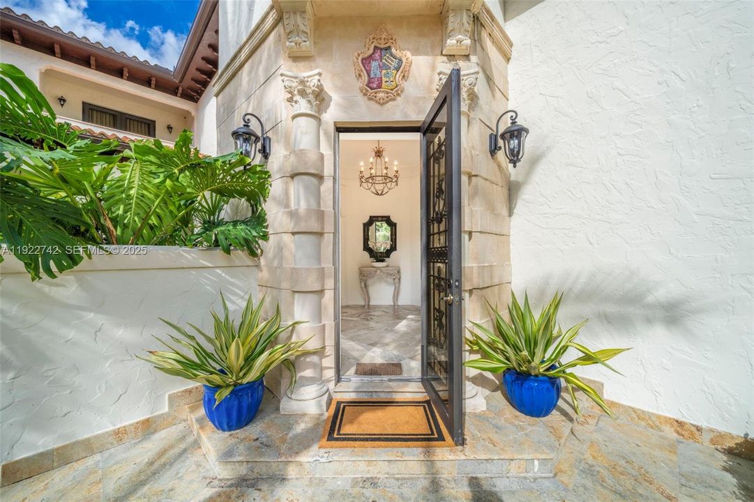 For Sale: $6,495,000 (7 beds, 7 baths, 7046 Square Feet)