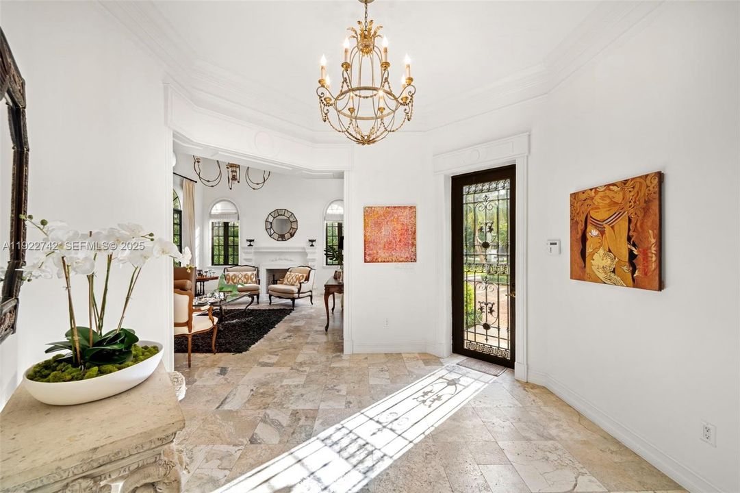 For Sale: $6,495,000 (7 beds, 7 baths, 7046 Square Feet)