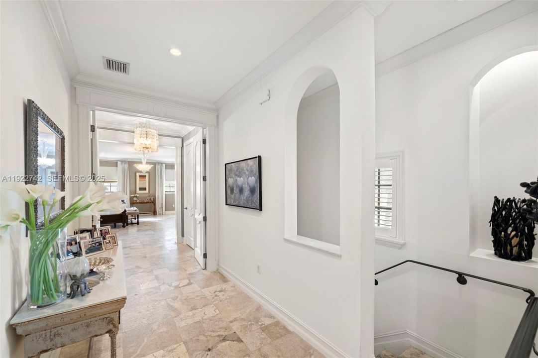 For Sale: $6,495,000 (7 beds, 7 baths, 7046 Square Feet)