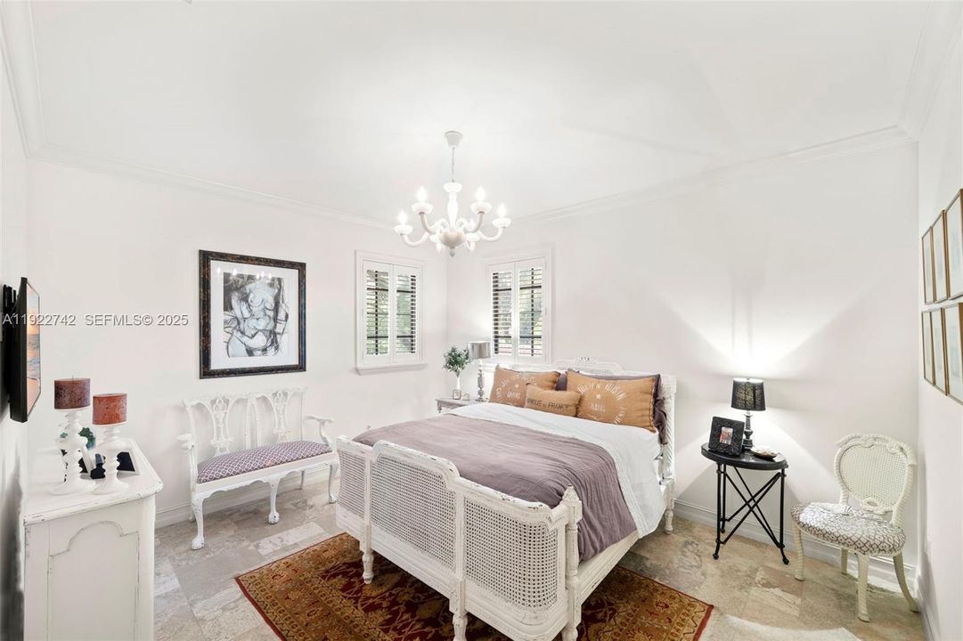 For Sale: $6,495,000 (7 beds, 7 baths, 7046 Square Feet)