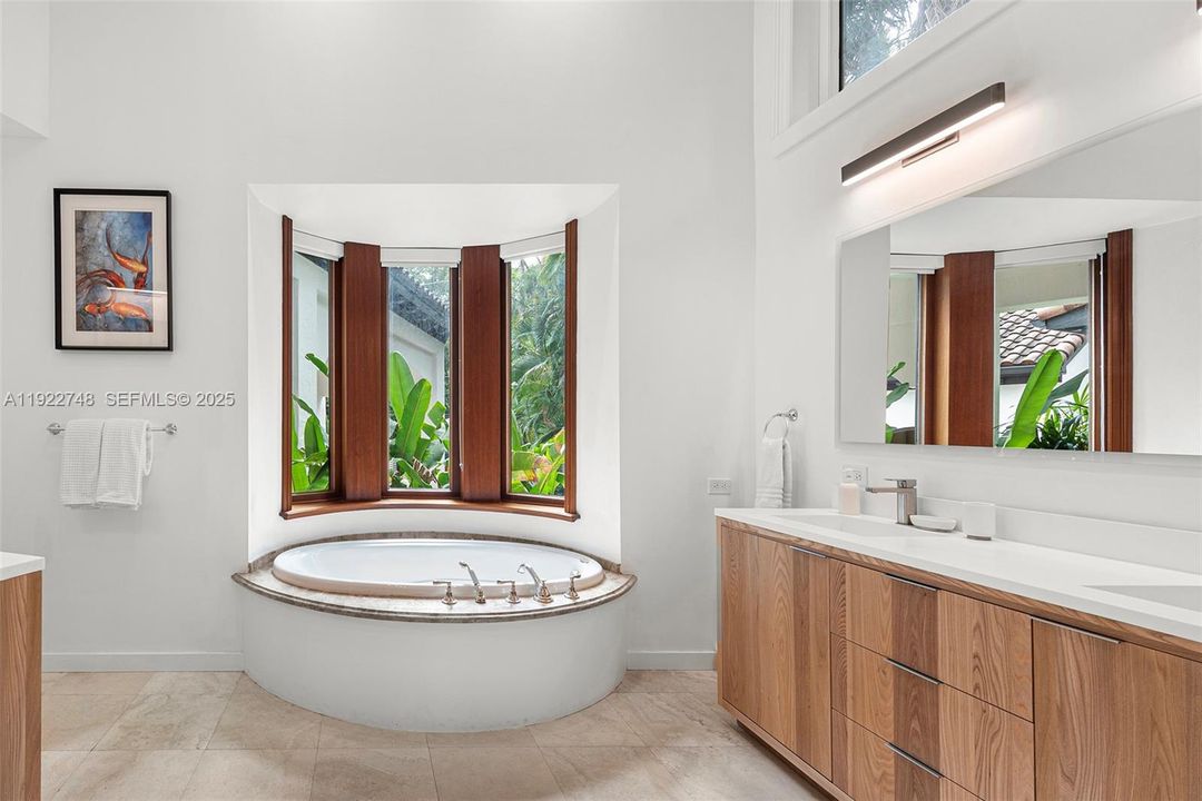 For Rent: $85,000 (5 beds, 5 baths, 6090 Square Feet)