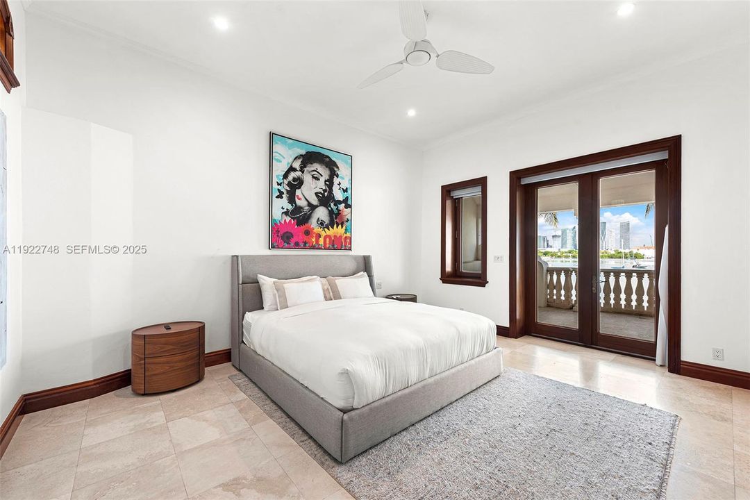 For Rent: $85,000 (5 beds, 5 baths, 6090 Square Feet)