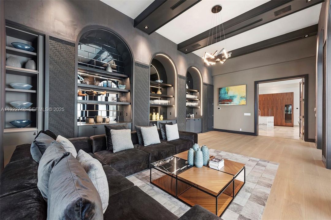 For Rent: $85,000 (5 beds, 5 baths, 6090 Square Feet)