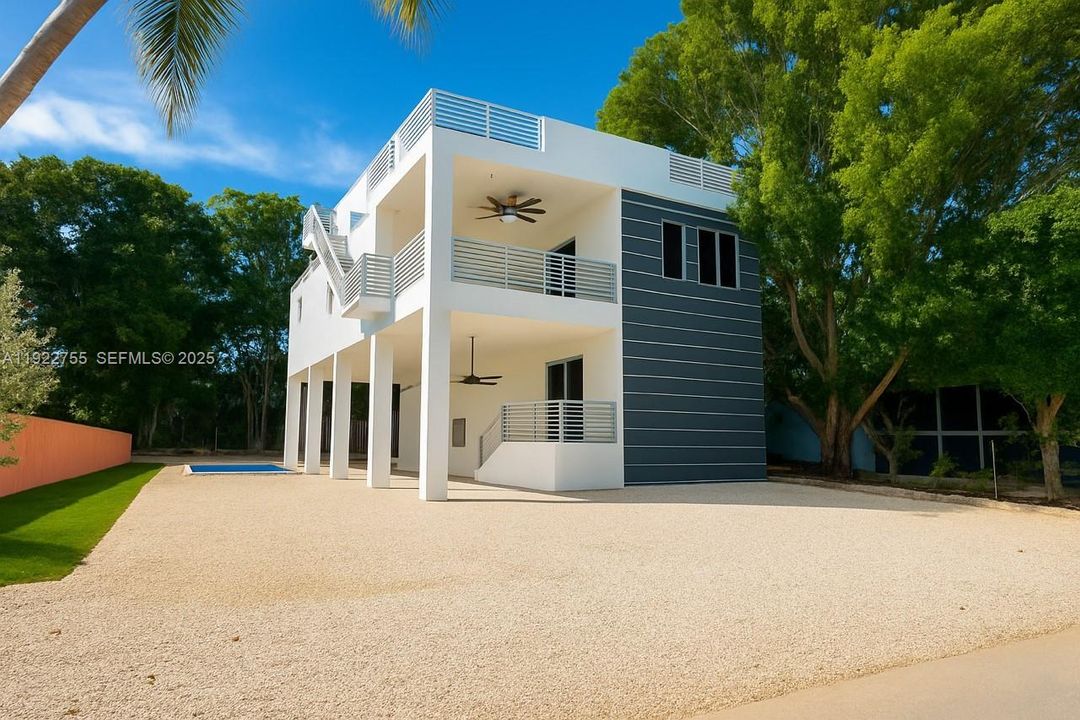 Front View, Space for Boat, RV, Trailer