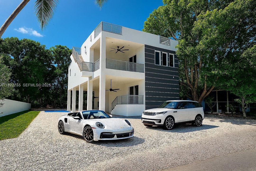 待售: $1,850,000 (4 贝兹, 3 浴室, 2430 平方英尺)