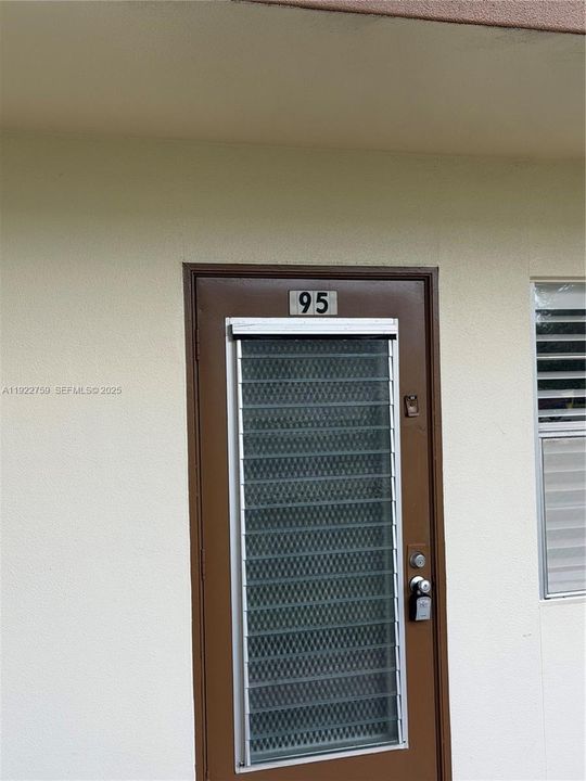 В аренду: $1,700 (2 спален, 1 ванн, 840 Квадратных фут)