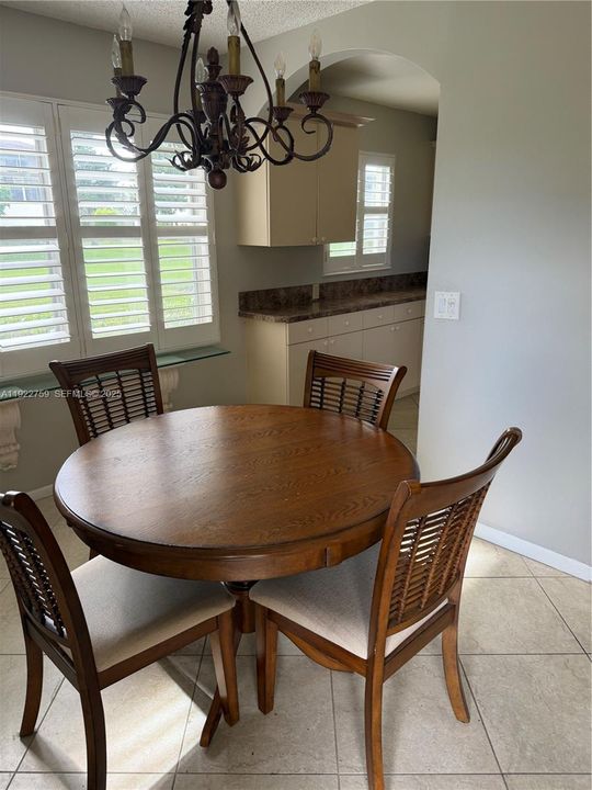 В аренду: $1,700 (2 спален, 1 ванн, 840 Квадратных фут)