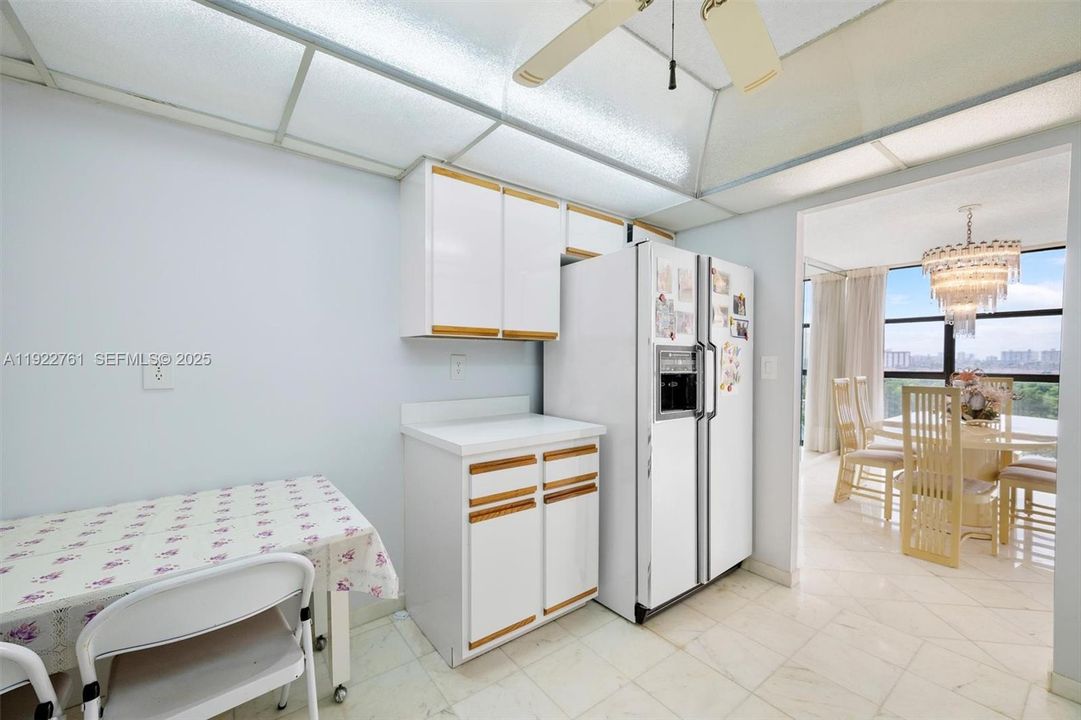 En Venta: $395,000 (2 camas, 2 baños, 1430 Pies cuadrados)