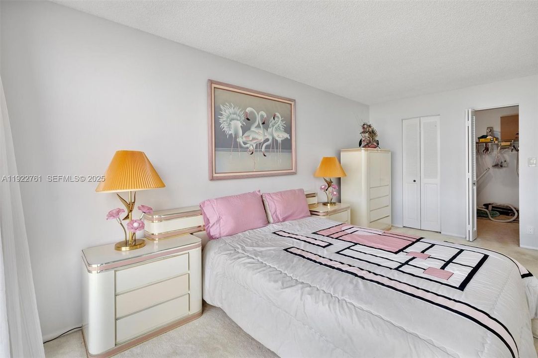 En Venta: $395,000 (2 camas, 2 baños, 1430 Pies cuadrados)