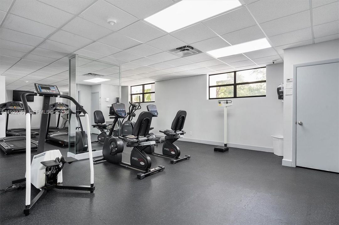 En Venta: $395,000 (2 camas, 2 baños, 1430 Pies cuadrados)