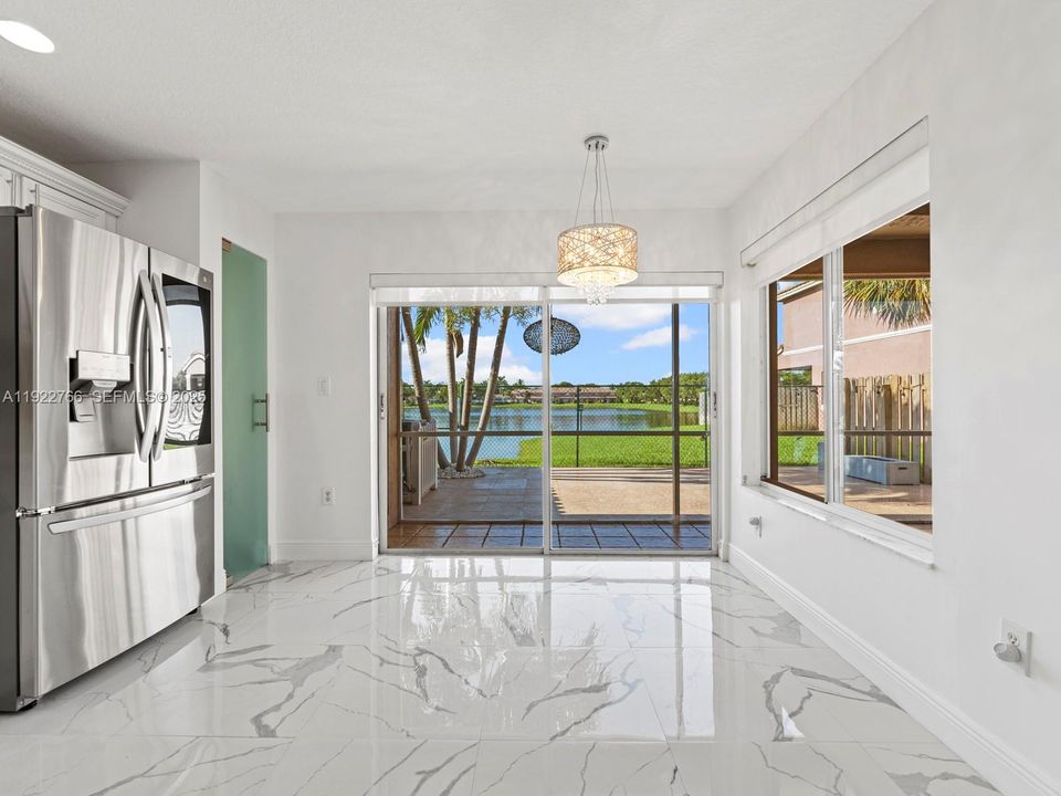 For Rent: $3,200 (3 beds, 2 baths, 1708 Square Feet)