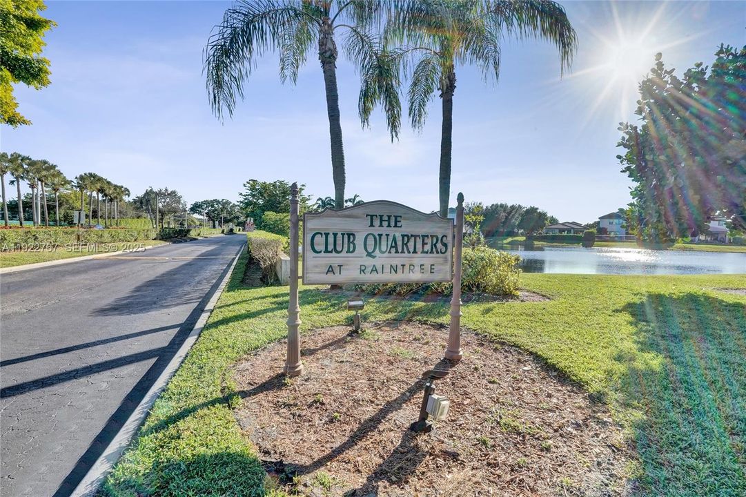 For Rent: $2,500 (2 beds, 2 baths, 1037 Square Feet)