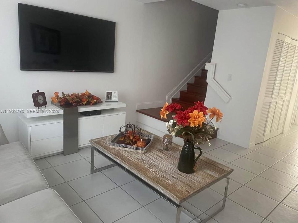 На продажу: $460,000 (3 спален, 2 ванн, 1490 Квадратных фут)