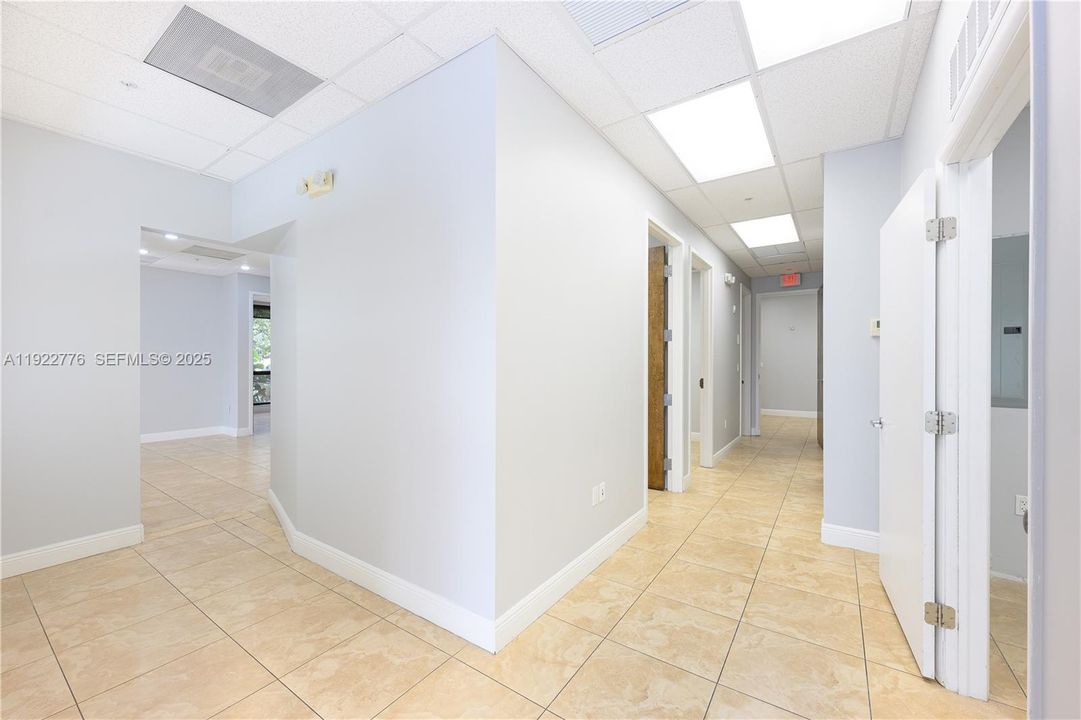 В аренду: $33 (0 спален, 0 ванн, 0 Квадратных фут)