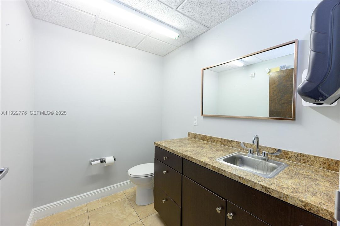 В аренду: $33 (0 спален, 0 ванн, 0 Квадратных фут)