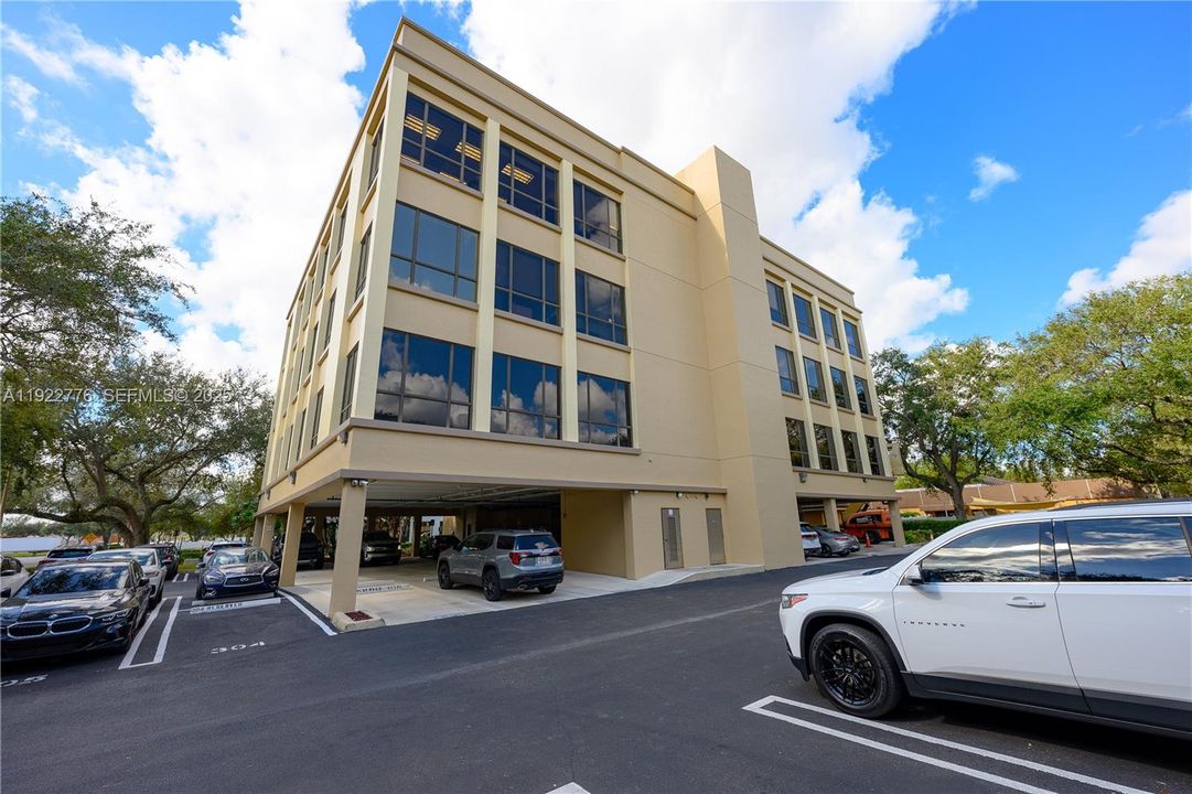 В аренду: $33 (0 спален, 0 ванн, 0 Квадратных фут)