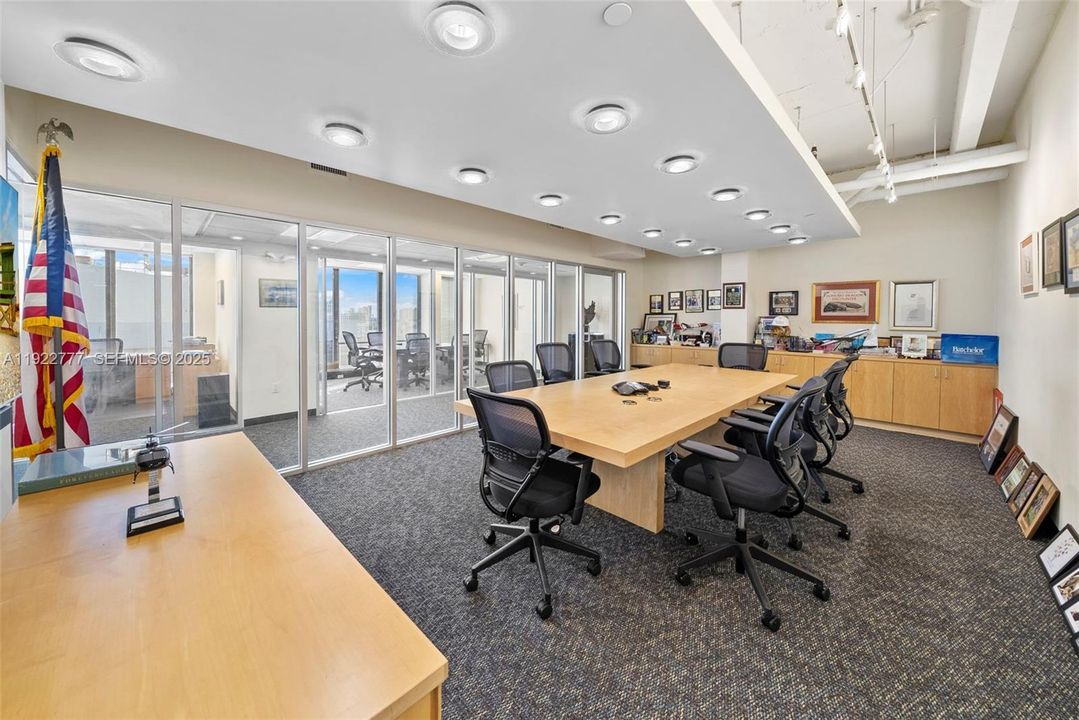 待售: $2,750,000 (0 贝兹, 0 浴室, 0 平方英尺)