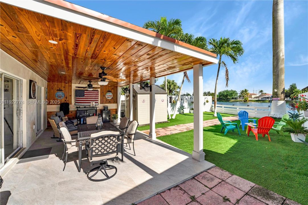 For Rent: $3,200 (3 beds, 2 baths, 1406 Square Feet)