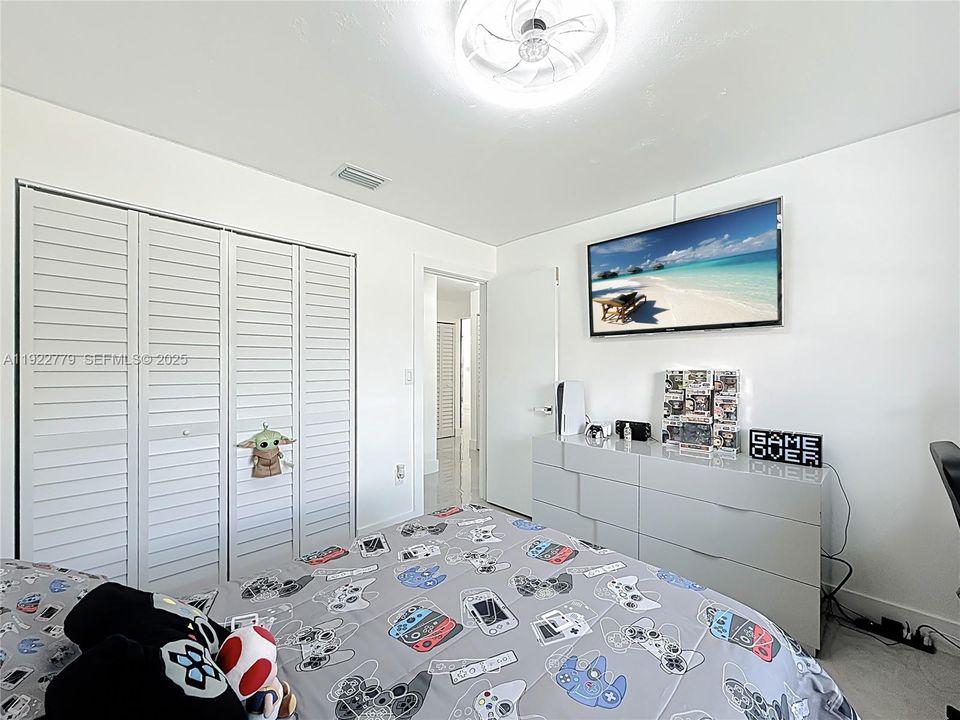 待售: $675,000 (3 贝兹, 2 浴室, 1434 平方英尺)