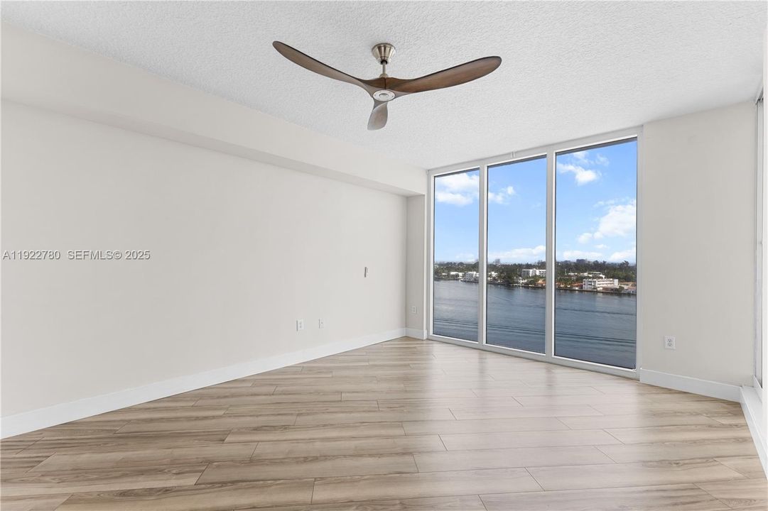 На продажу: $395,000 (2 спален, 2 ванн, 1262 Квадратных фут)