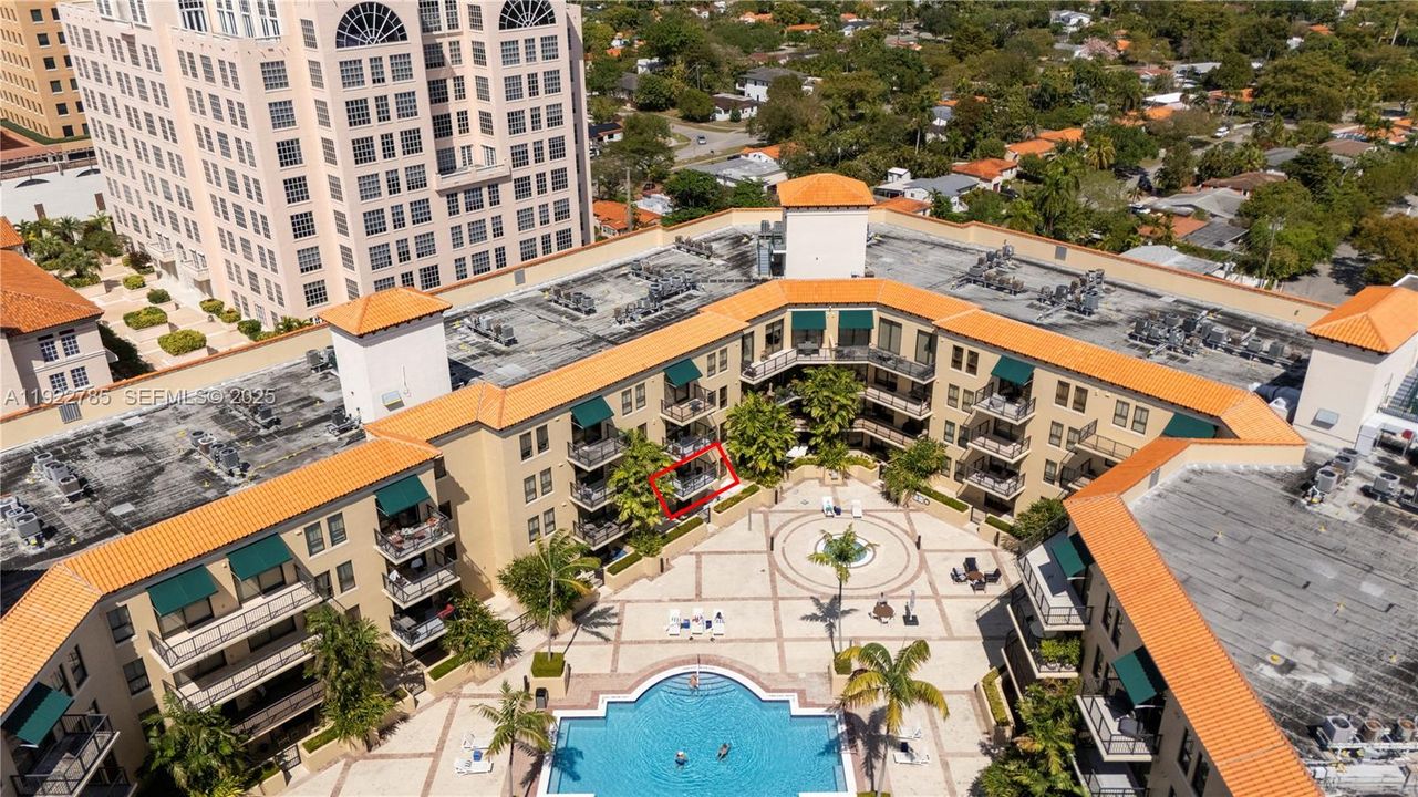 For Sale: $719,000 (2 beds, 2 baths, 1202 Square Feet)