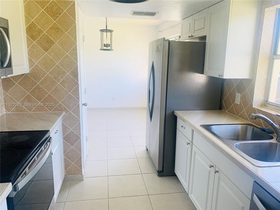 For Sale: $265,000 (3 beds, 1 baths, 0 Square Feet)