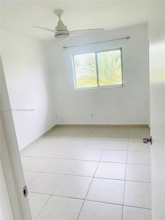 For Sale: $265,000 (3 beds, 1 baths, 0 Square Feet)