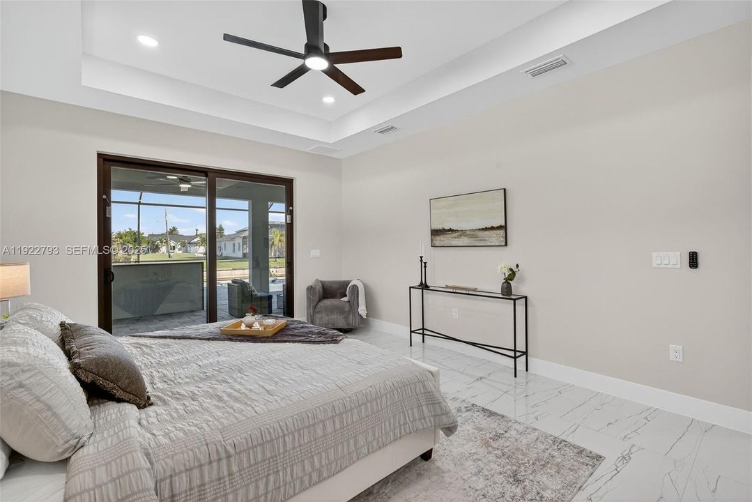 For Sale: $659,900 (3 beds, 3 baths, 2131 Square Feet)