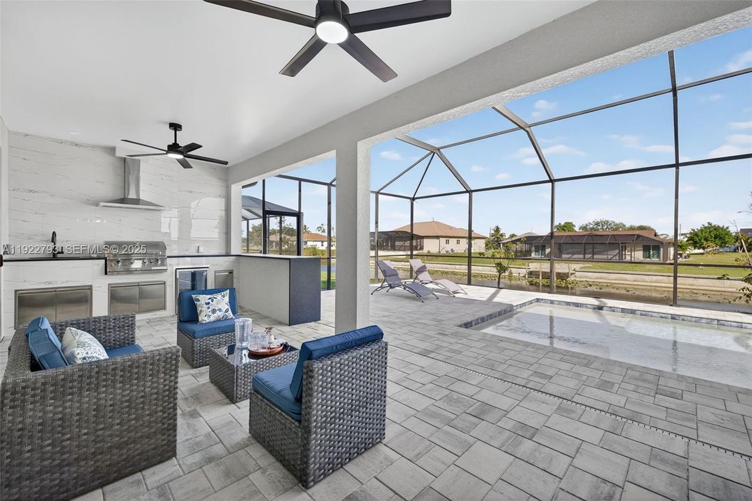 For Sale: $659,900 (3 beds, 3 baths, 2131 Square Feet)