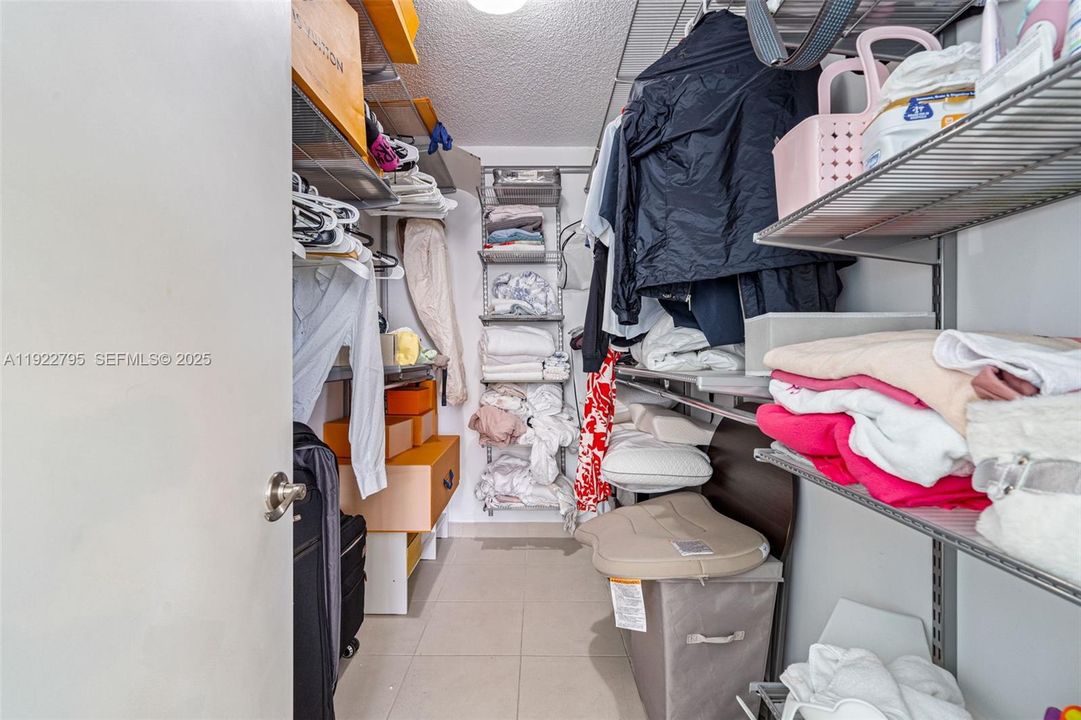 На продажу: $765,000 (2 спален, 2 ванн, 1467 Квадратных фут)