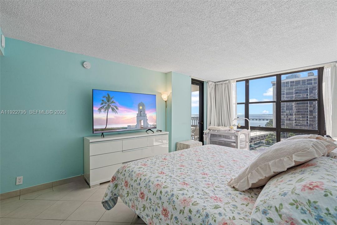 На продажу: $765,000 (2 спален, 2 ванн, 1467 Квадратных фут)