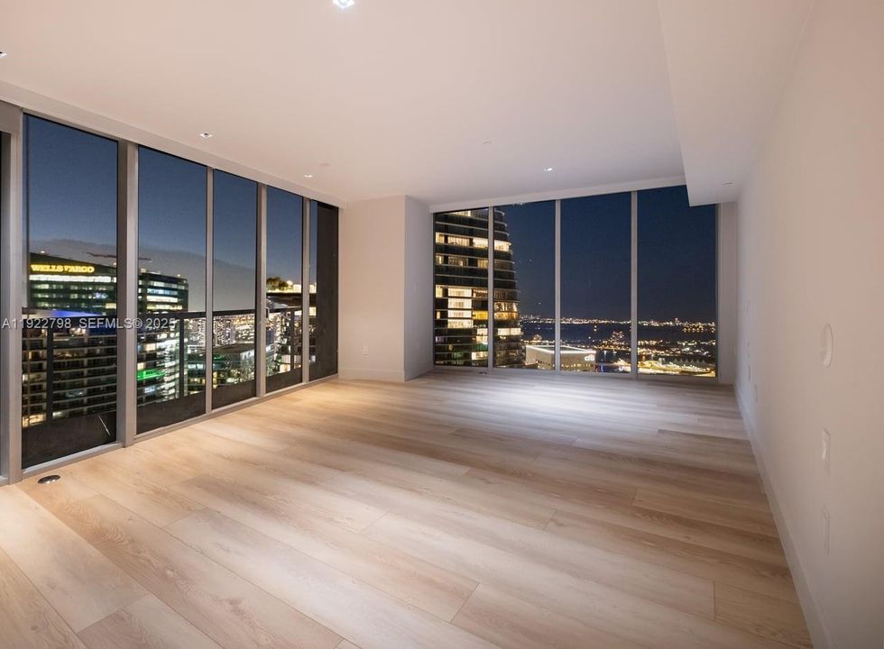 For Sale: $14,999,000 (5 beds, 5 baths, 4770 Square Feet)