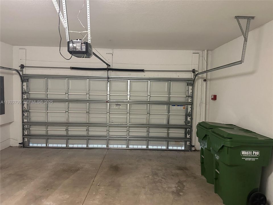 For Rent: $3,800 (4 beds, 4 baths, 1919 Square Feet)