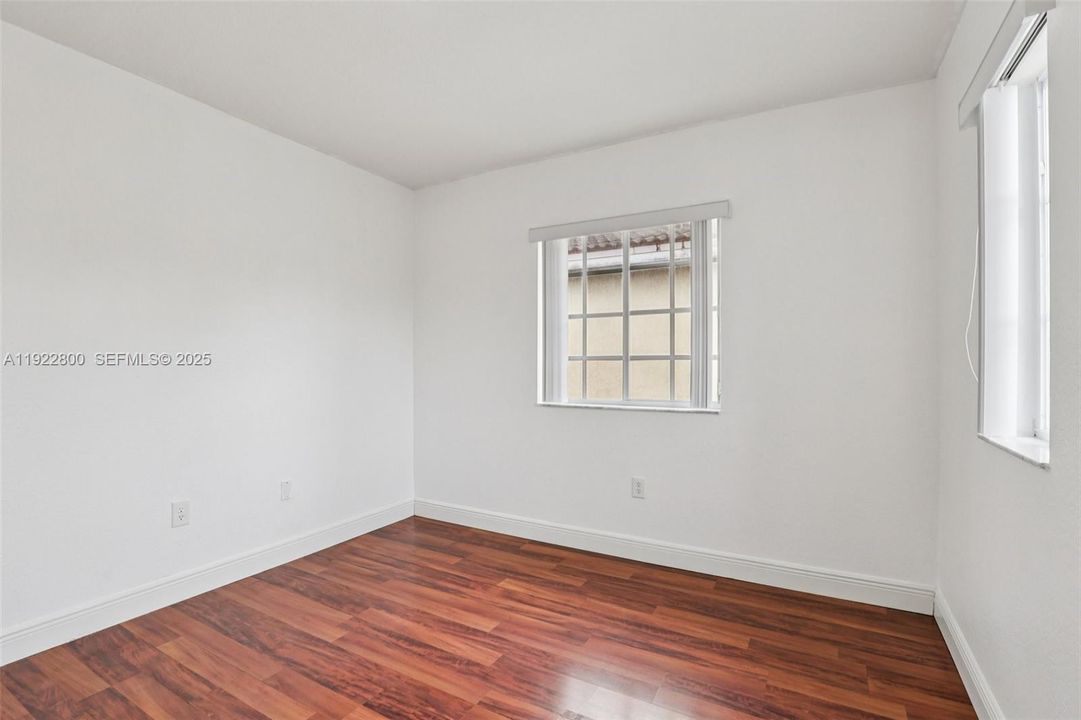 En Venta: $614,900 (4 camas, 3 baños, 3101 Pies cuadrados)