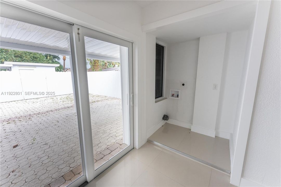 For Rent: $3,750 (3 beds, 2 baths, 1492 Square Feet)