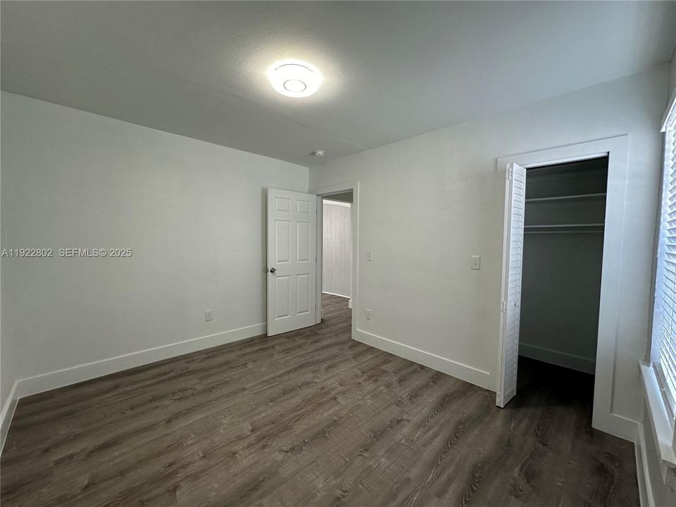 Active With Contract: $2,150 (1 beds, 1 baths, 0 Square Feet)