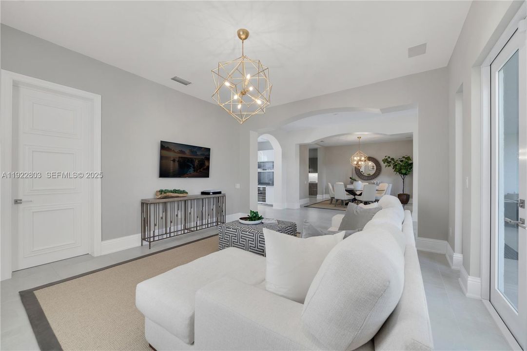 For Sale: $5,350,000 (5 beds, 6 baths, 6071 Square Feet)