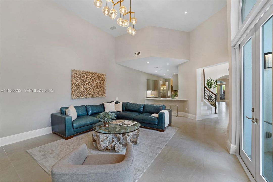 For Sale: $5,350,000 (5 beds, 6 baths, 6071 Square Feet)