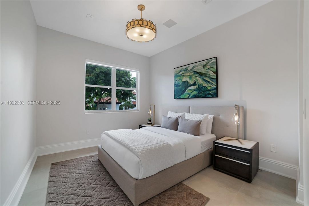 For Sale: $5,350,000 (5 beds, 6 baths, 6071 Square Feet)