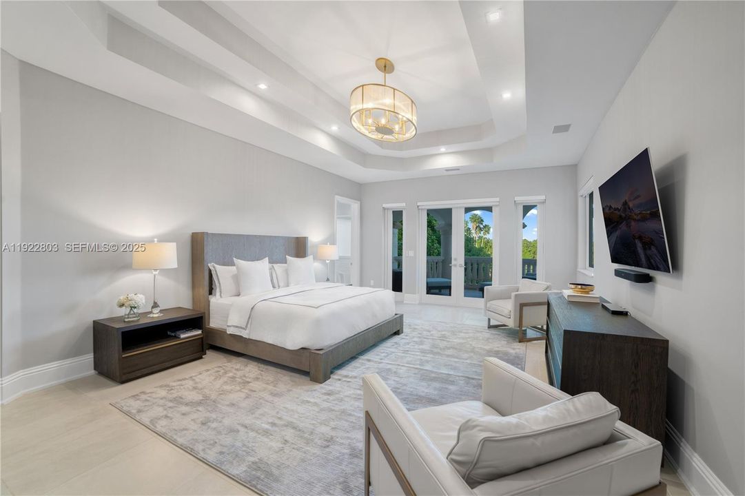 For Sale: $5,350,000 (5 beds, 6 baths, 6071 Square Feet)