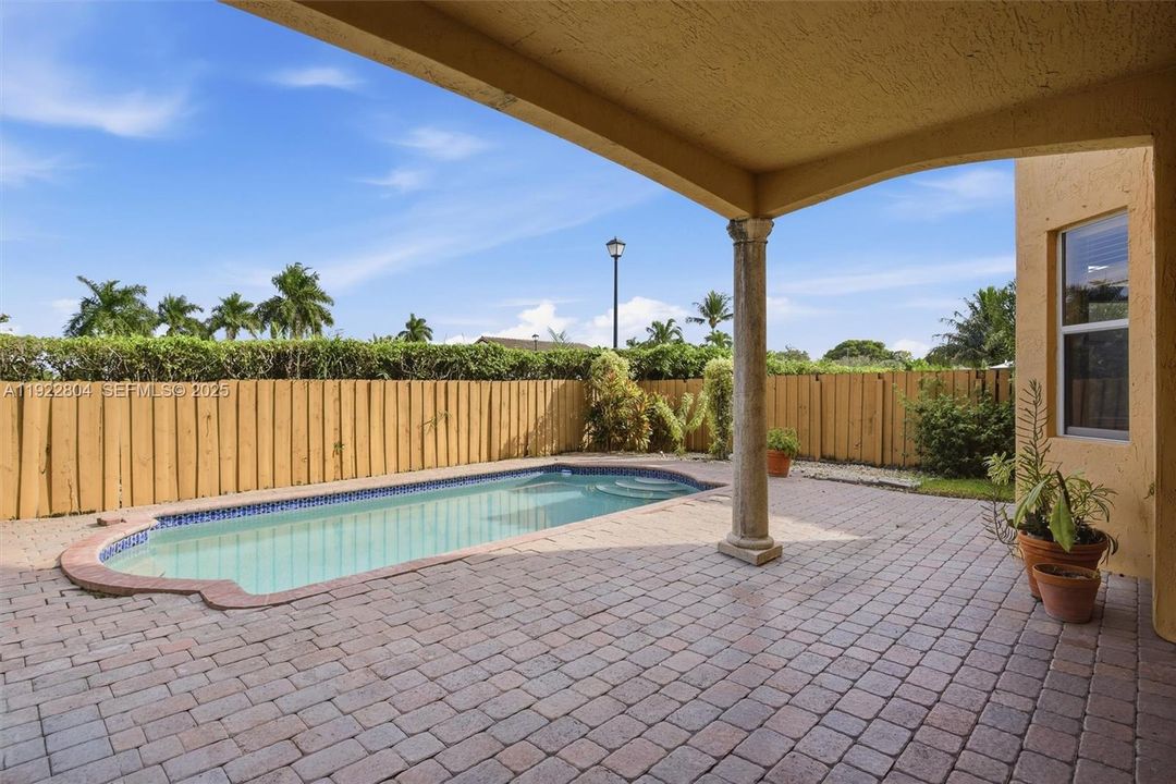 На продажу: $899,000 (4 спален, 4 ванн, 2964 Квадратных фут)